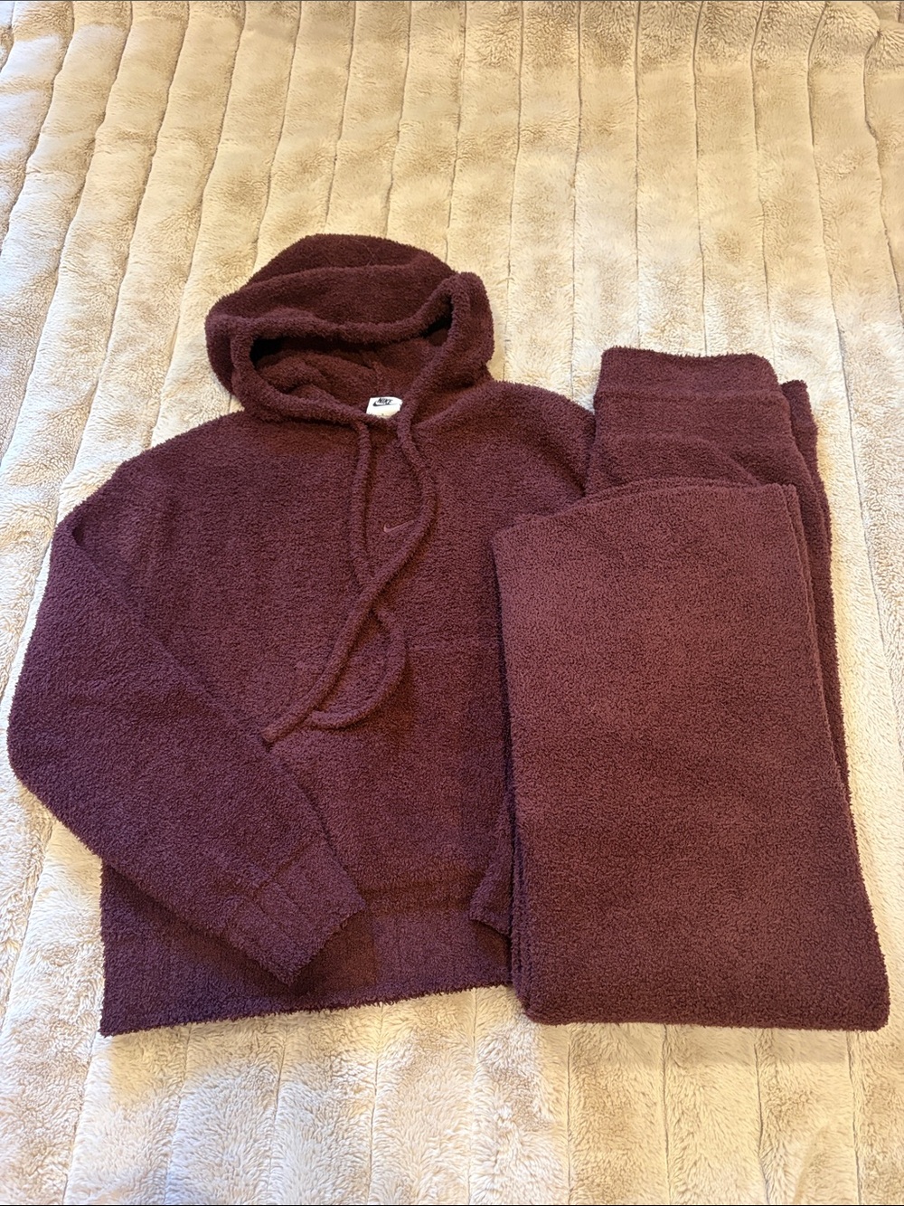 Nike Women’s Burgundy Plush Hoodie & Joggers